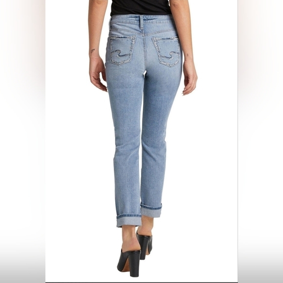 Silver Avery Straight High Rise Crop Distressed Light Wash Jean Size 30 - Picture 7 of 16